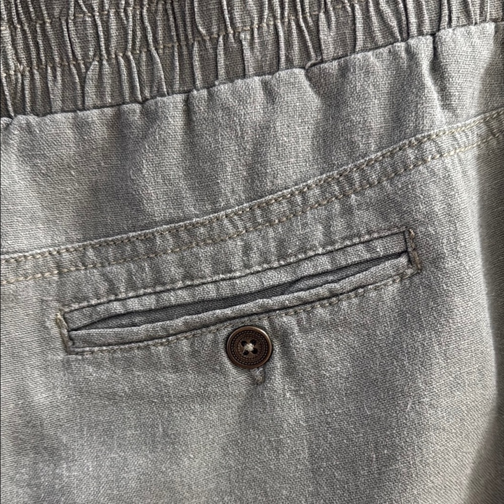 Women's Army Green Shorts linen blend size 5 with pockets, elastic drawstring. - Picture 7 of 10